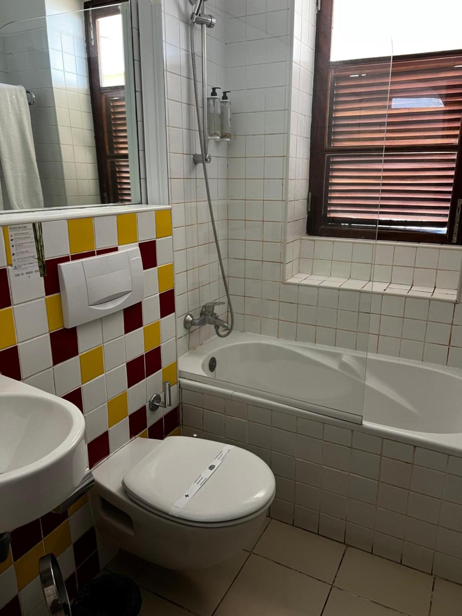 Bamboo Xaguate Hotel Сао Филипе Екстериор снимка