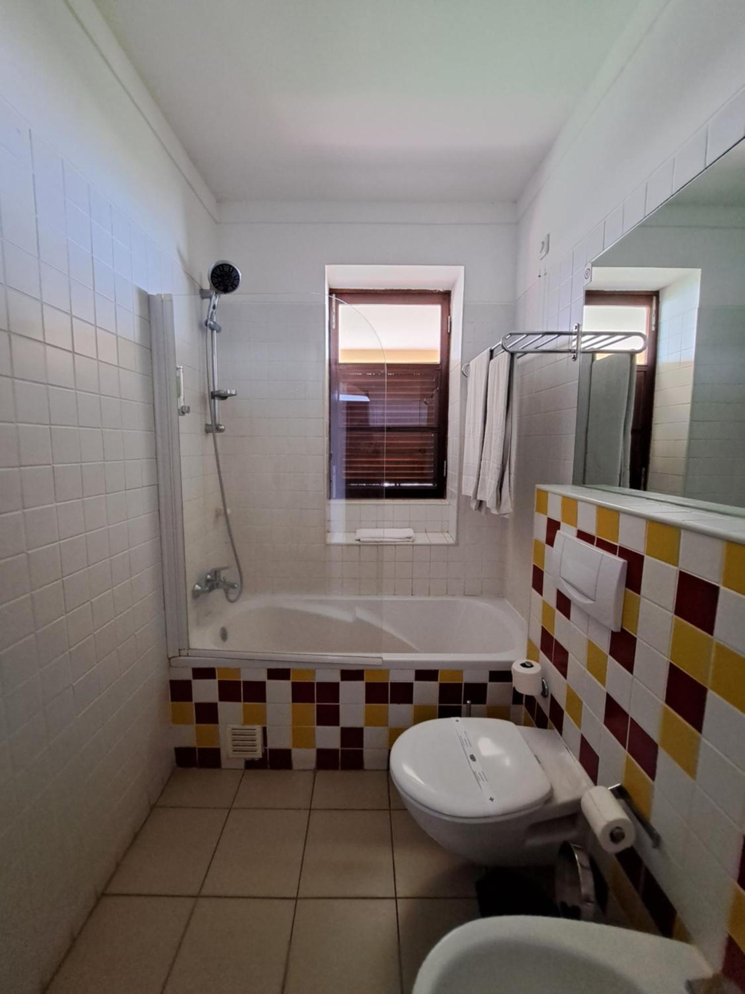 Bamboo Xaguate Hotel Сао Филипе Екстериор снимка