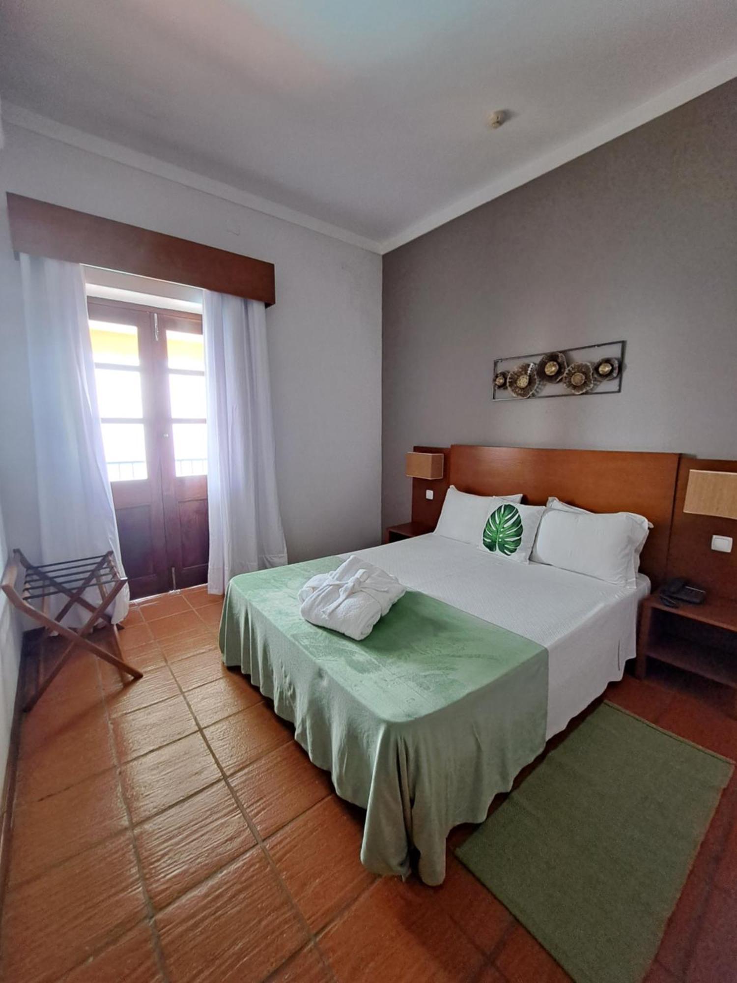 Bamboo Xaguate Hotel Сао Филипе Екстериор снимка