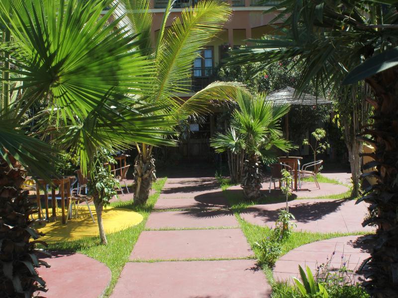 Bamboo Xaguate Hotel Сао Филипе Екстериор снимка